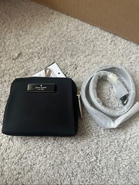 NWT Kate Spade Card Case with Lanyard